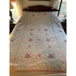 Vintage Chenille Bedspread Floral Pattern Fringe 74"x106" Off-White Pink & Green